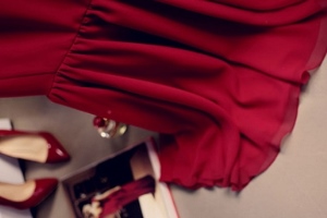 Как правильно гладить шифоновое платье: советы по уходу за шифоном